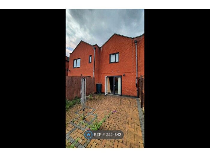 2 Bedroom Terraced House To Rent In St. Ambrose Lane, Salford, M6