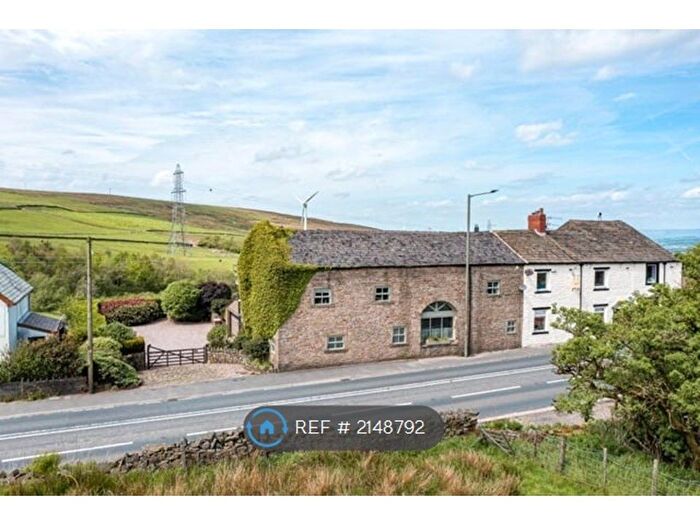 4 Bedroom Semi-Detached House To Rent In Manchester Road, Burnley, BB11