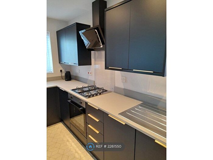 1 Bedroom Flat To Rent In Milehouse, Plymouth, PL3