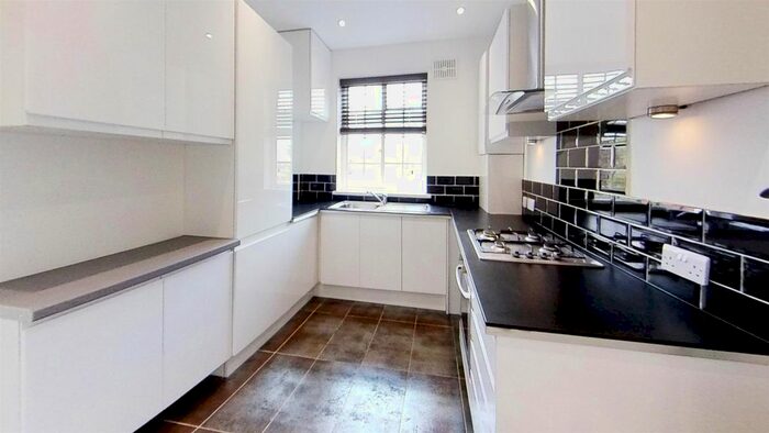 1 Bedroom Flat To Rent In Haslemere Road, London, N8