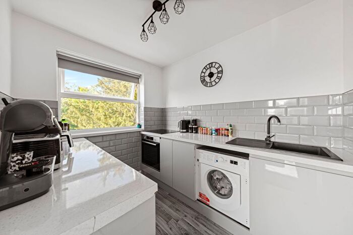 1 Bedroom Flat For Sale In Rectory Road, Beckenham, BR3