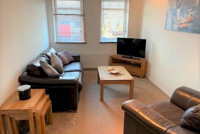 2 Bedroom Flat To Rent In Whitehall Place, West End, Aberdeen, AB25