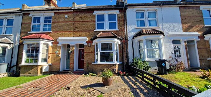 4 Bedroom Terraced House To Rent In Singlewell Road, Gravesend, Kent, DA11