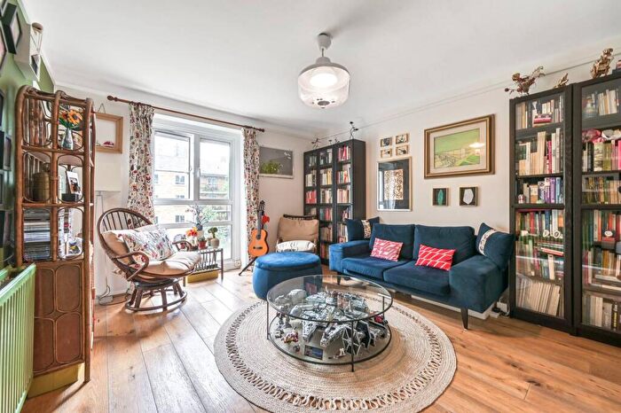 3 Bedroom Maisonette For Sale In Fellows Road, Primrose Hill, London, NW3