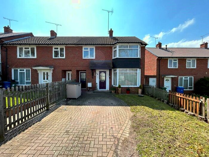 3 Bedroom Terraced House To Rent In Shepherds Lane, Bracknell, Berkshire, RG42