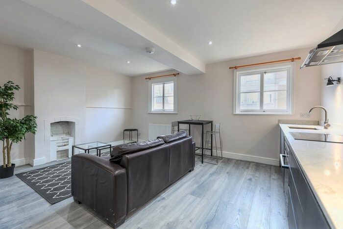 1 Bedroom Flat To Rent In Spring Street, Paddington, Bayswater, W2