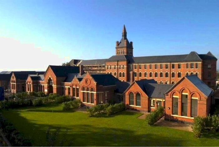 2 Bedroom Flat To Rent In Apartment Highcroft Hall, Highcroft Road, Birmingham, B23