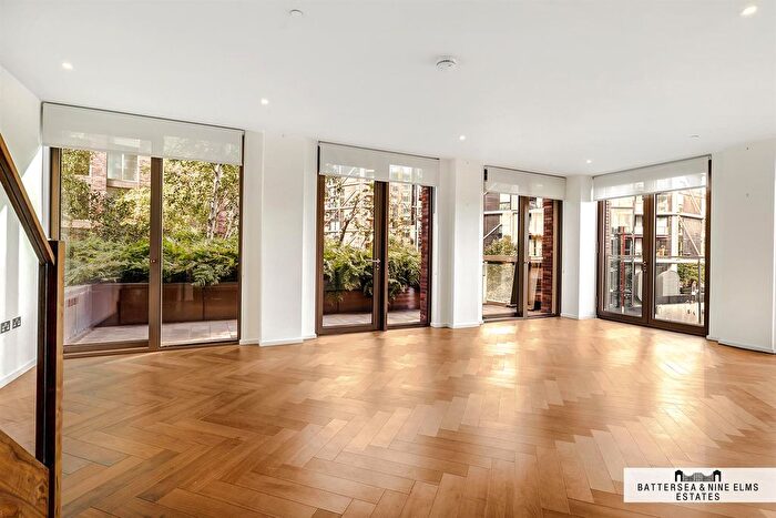 2 Bedroom Flat To Rent In New Union Square, London, SW11