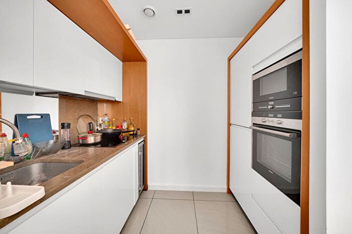 2 Bedroom Flat For Sale In Brock Street, London, NW1