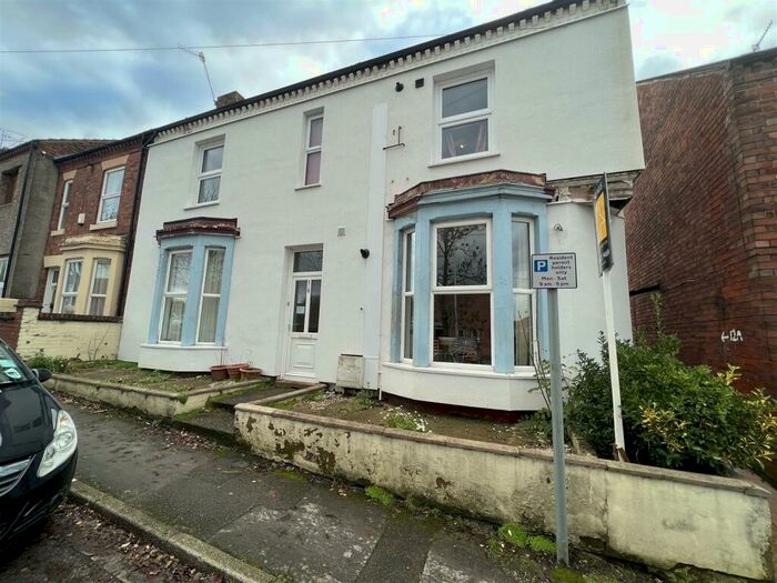 2 Bedroom Flat To Rent In Victoria Street, Stapleford, Nottingham, NG9