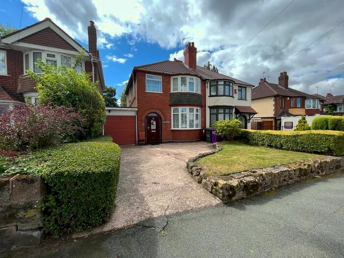 Houses for sale & to rent in WV10 8LT, Underhill Lane, Fallings Park