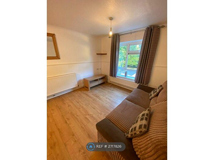 2 Bedroom Flat To Rent In Maindy, Maindy, Cardiff, CF14