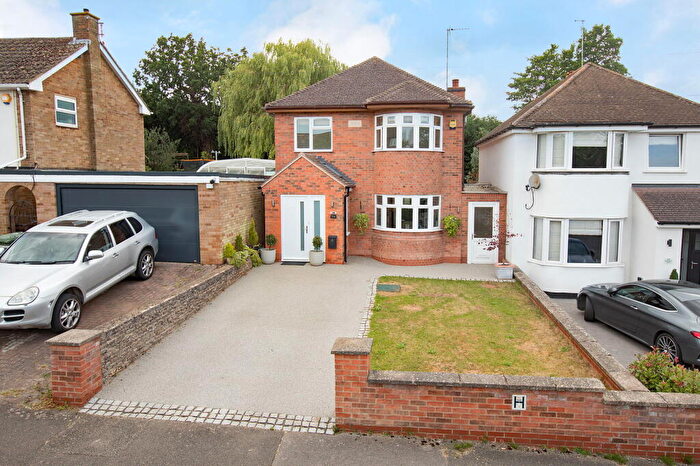 3 Bedroom Detached House For Sale In Richmond Road, Corby, Northamptonshire, NN17