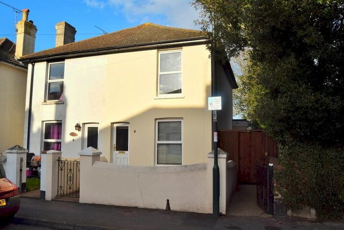 2 Bedroom Semi-Detached House To Rent In Tufton Road, Rainham, Gillingham, ME8