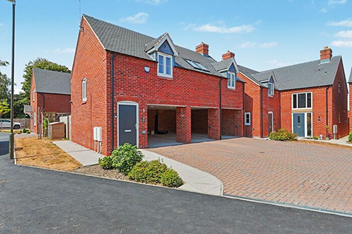 2 Bedroom Detached House For Sale In Boundray Way, Glapwell, Chesterfield, S44