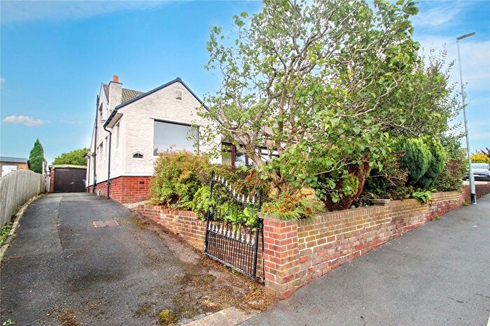 3 Bedroom Semi Detached House For Sale In West Lodge Crescent, Huddersfield, West Yorkshire, HD2