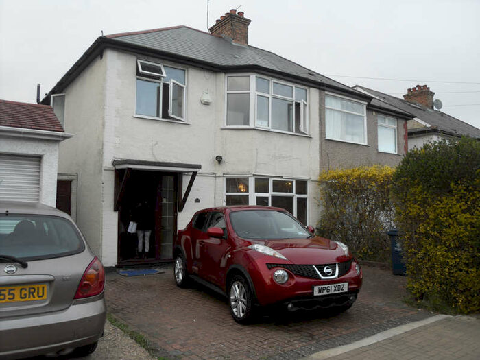 4 Bedroom Semi-Detached House To Rent In Manor Road, HA1