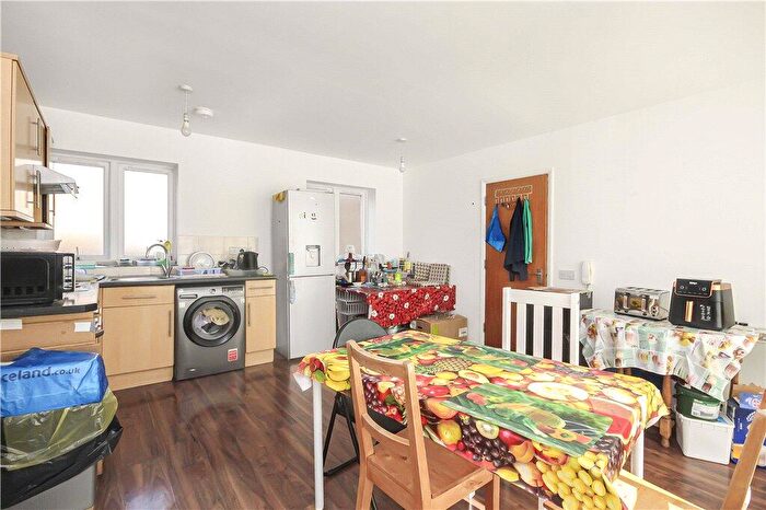 3 Bedroom Apartment To Rent In London Road, Mitcham, CR4