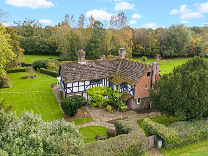 6 Bedroom Detached House To Rent In Kent Street, Horsham, RH13