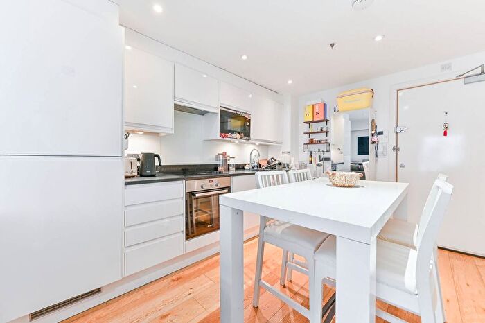 1 Bedroom Flat To Rent In Green Dragon House, Central Croydon, Croydon, CR0