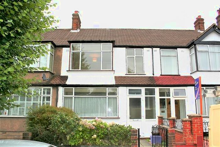 3 Bedroom Terraced House To Rent In Rowan Road, London, SW16