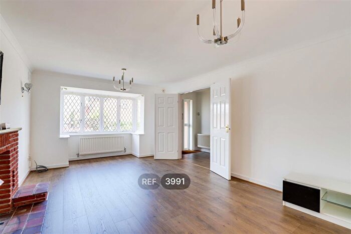 4 Bedroom Detached House To Rent In , Studland Way, Nottingham, NG2