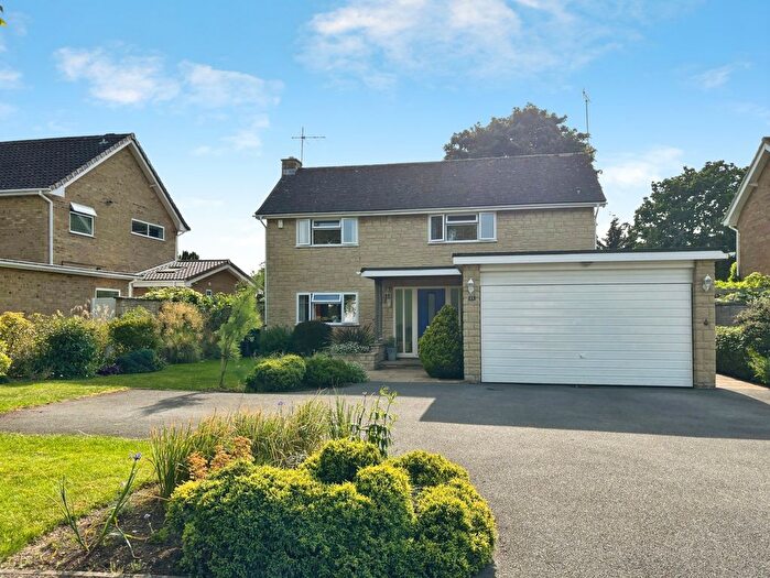 4 Bedroom Detached House For Sale In The Avenue, Charlton Kings, Cheltenham, GL53