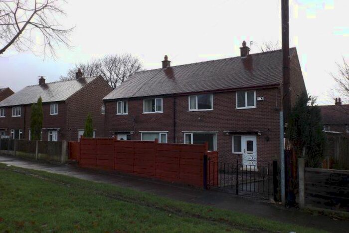 3 Bedroom Property To Rent In Denton, Manchester, M34