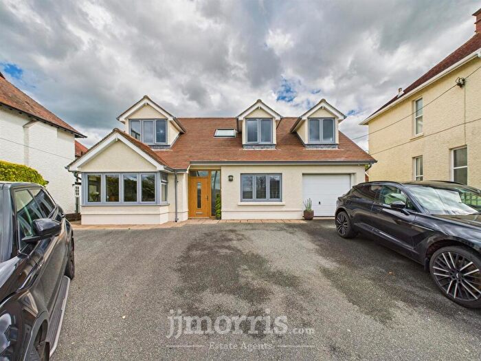 4 Bedroom Detached House For Sale In Gwbert Road, Cardigan, SA43