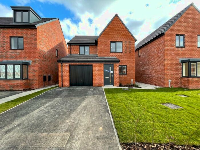 3 Bedroom Detached House To Rent In Elderflower Drive, Manchester, Greater Manchester, M6