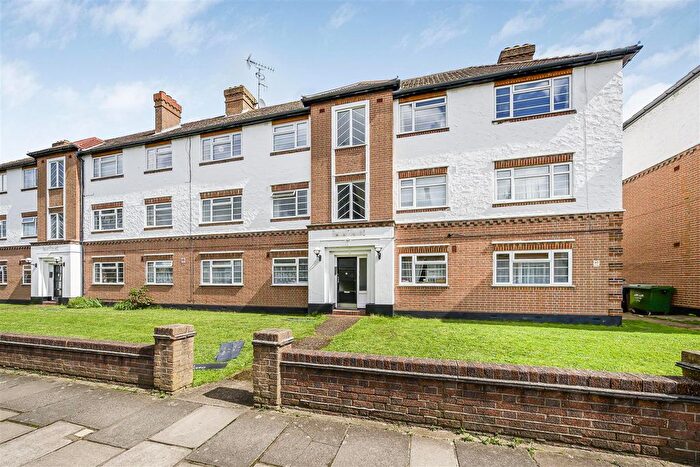 2 Bedroom Flat To Rent In Churchview Court, Twickenham, TW2