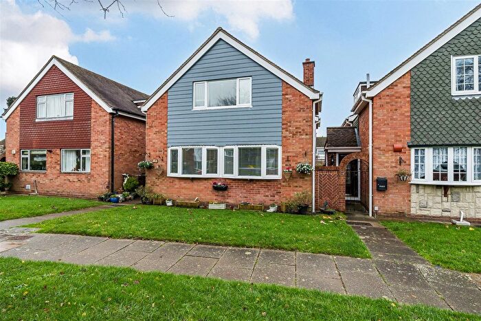 4 Bedroom Detached House For Sale In Bosham Walk, Gosport, PO13