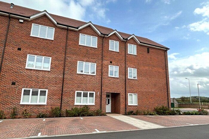 2 Bedroom Apartment For Sale In Coudray Mews, Padworth, Reading, RG7