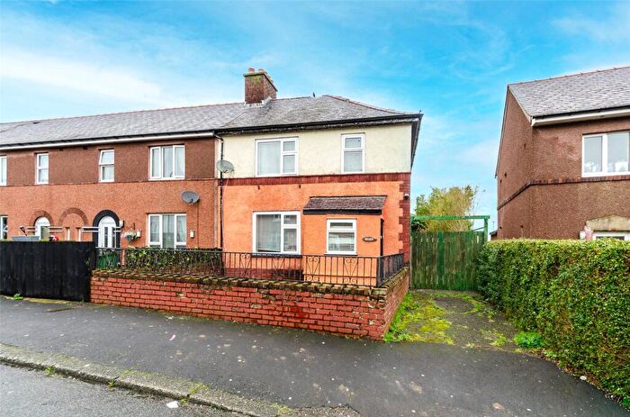 3 Bedroom End Of Terrace House For Sale In Ffordd Y Castell, Bangor, Gwynedd, LL57