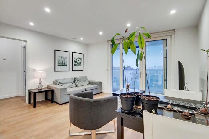 1 Bedroom Flat To Rent In Cordelia Street London, E14