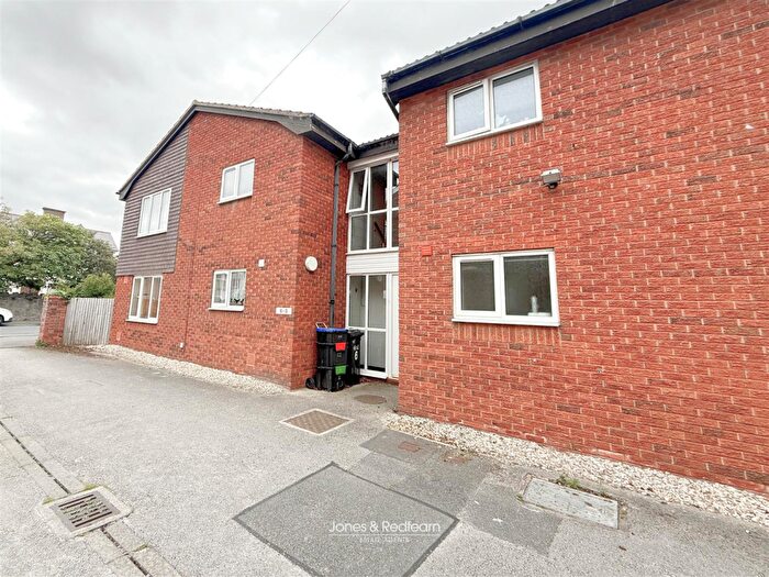 1 Bedroom Property For Sale In Russell Road, Rhyl, LL18