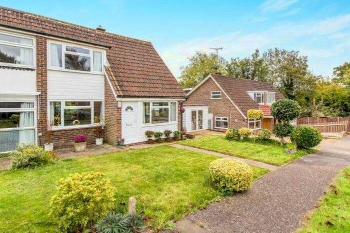 3 Bedroom Property To Rent In Elmleigh, Midhurst GU29