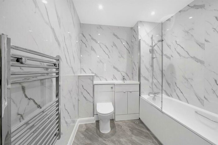 2 Bedroom Apartment To Rent In Kundra Court, A Spring Gardens, Romford, RM7