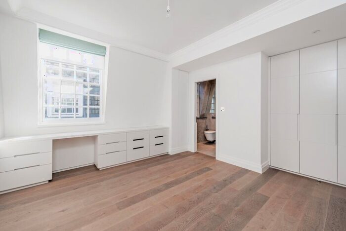 4 Bedroom Apartment To Rent In St. Johns Wood High Street London, NW8