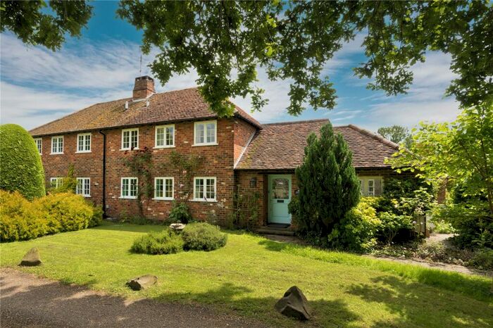 2 Bedroom Semi-Detached House For Sale In Foxes Path, Sutton Green, Guildford, GU4