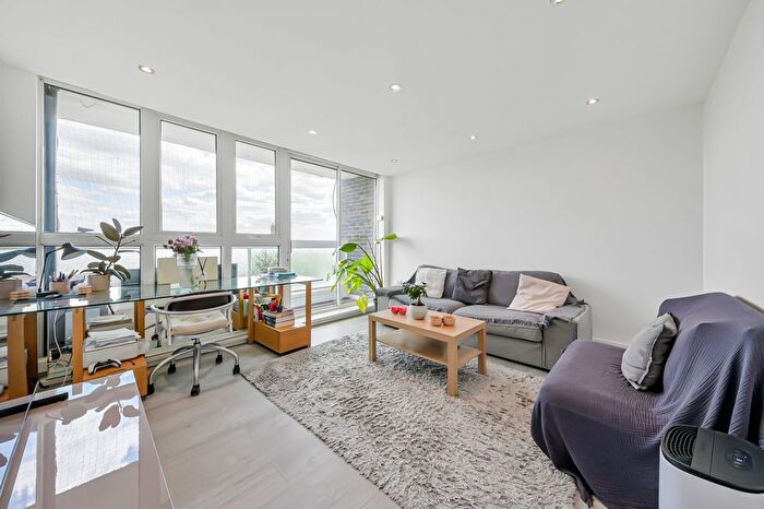 1 Bedroom Flat To Rent In Palgrave House, Fleet Road, NW3