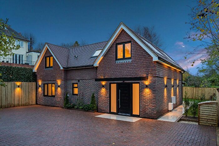 4 Bedroom Detached House For Sale In Monahan Avenue, Purley, CR8