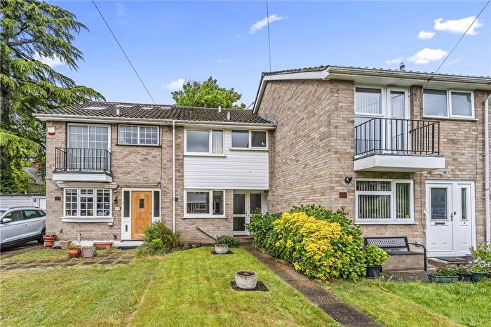 2 Bedroom End Of Terrace House For Sale In Strawberry Hill Close, Twickenham, TW1