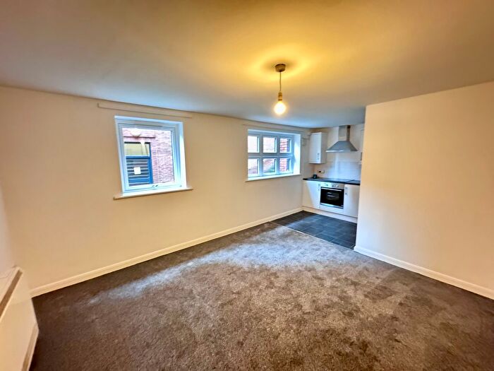 1 Bedroom Flat To Rent In Chardlace Walk, Nottingham, NG1