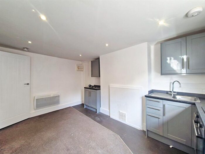 1 Bedroom Flat To Rent In Kirk Gate, Newark, NG24
