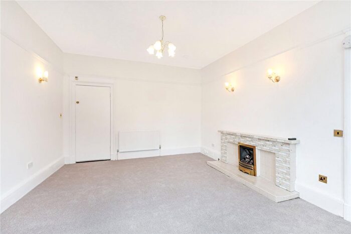 2 Bedroom Flat For Sale In Circus Drive, Dennistoun, Glasgow, G31