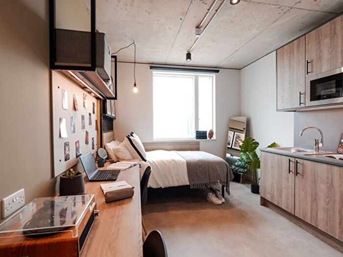 Studio To Rent In Ruby Street, London, SE15