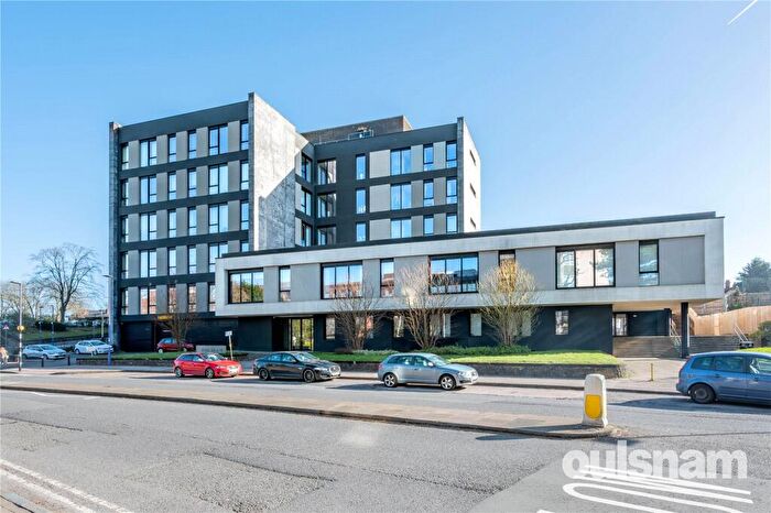 2 Bedroom Apartment For Sale In Bournville Lane, Bournville, Birmingham, West Midlands, B30