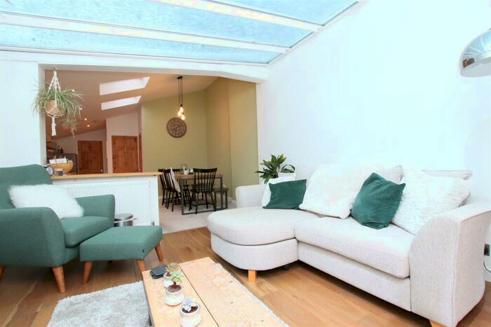 1 Bedroom Apartment To Rent In Hollywood Road, Bristol, BS4