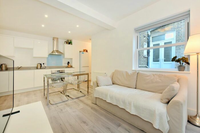 1 Bedroom Flat To Rent In Groombridge Road, London, E9